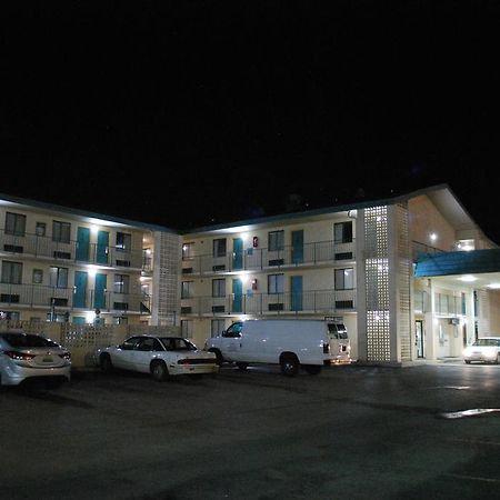 Bama Inn Huntsville Exterior photo