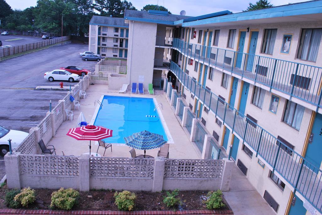 Bama Inn Huntsville Exterior photo